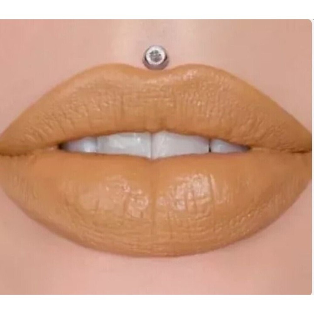 New! Gardening Ho - Jeffree Star Velvet Trap Lipstick Nude BNIB NWT Rare